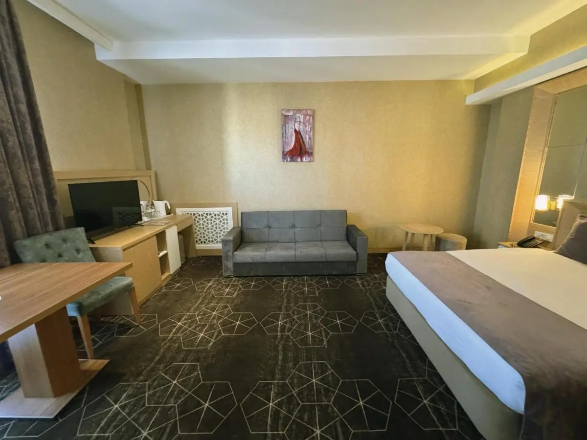 Regal Inn Hotel