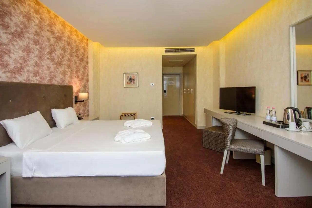 The Grand Gloria Hotel