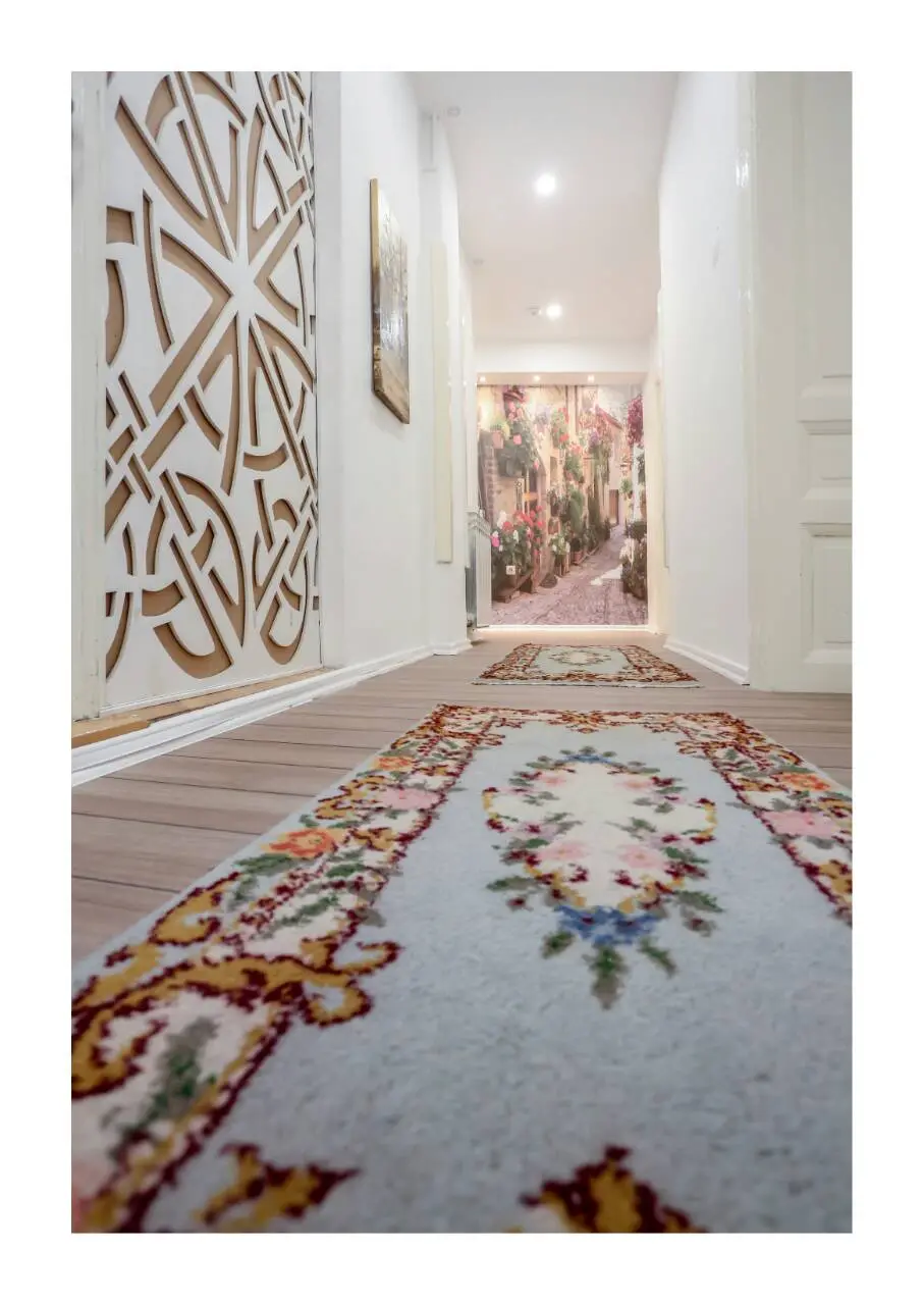 Teatar 4 - Big apartment with terace