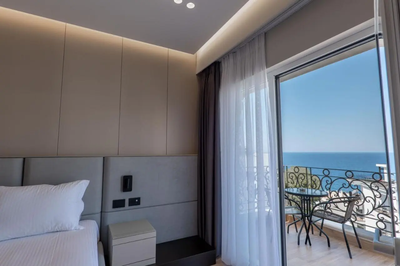 AMI MAR Hotel
