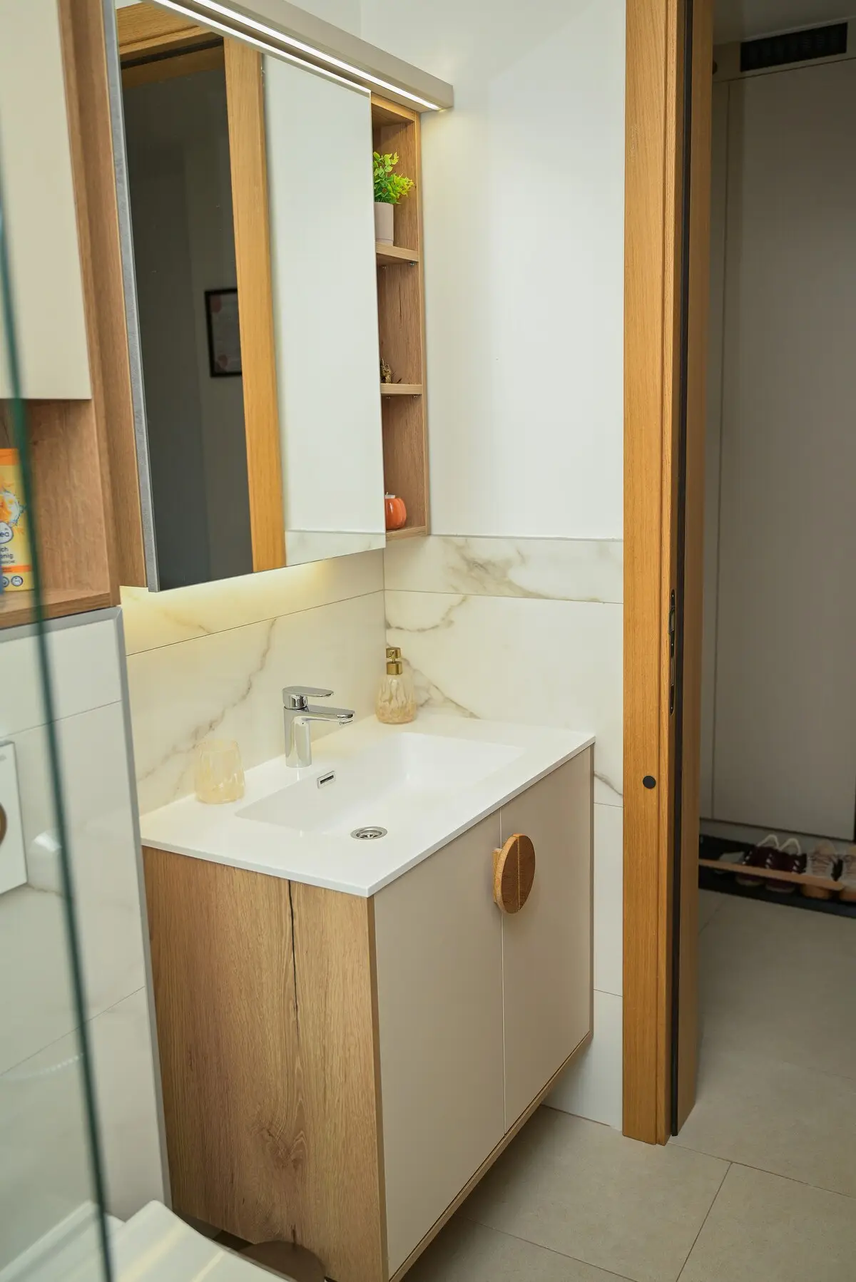 Stylish Apartment + Garage/Near Airport & Sarajevo