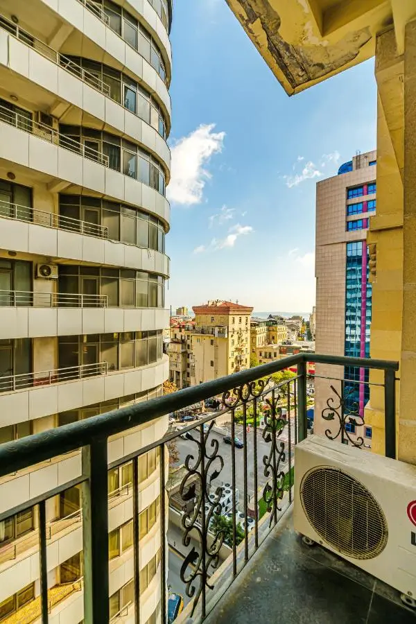 Konsul Apartment Nizami Street