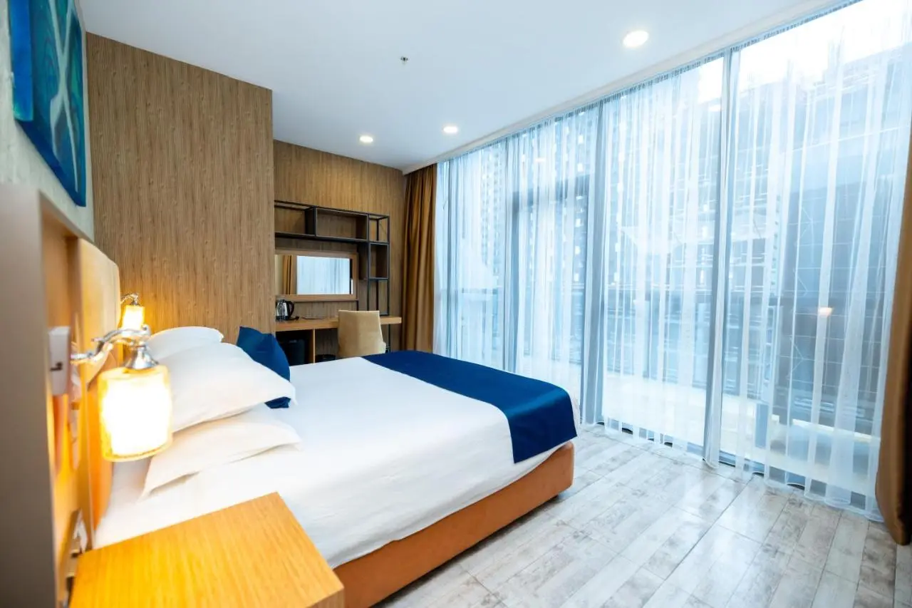 New Wave Hotel