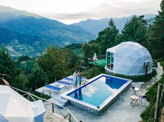 Paradise Inn