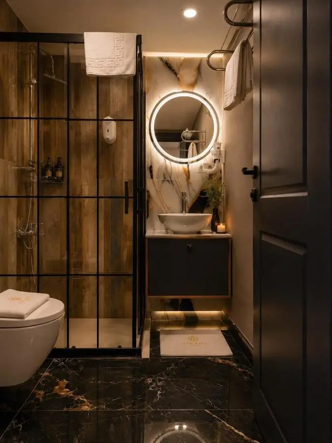 Asgard Hotel