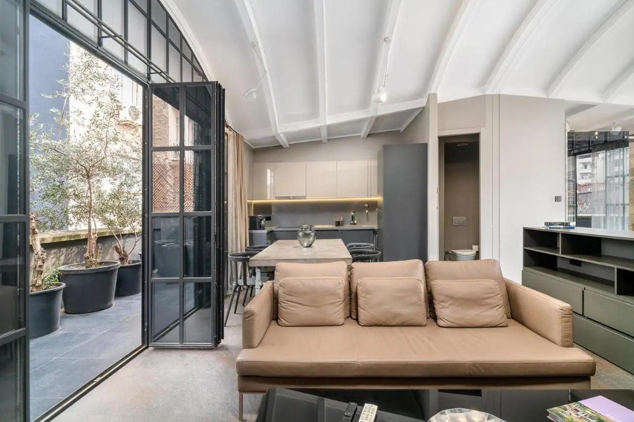 RA Apartments
