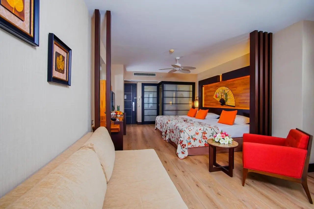 Limak Lara Deluxe Hotel & Resort Antalya