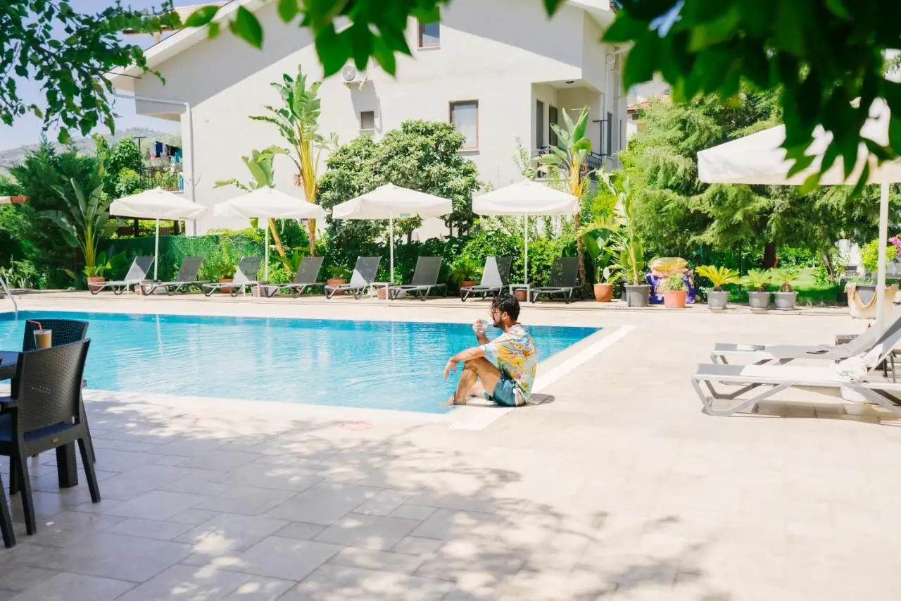 WEST HOUSE EXCLUSIVE HOTEL