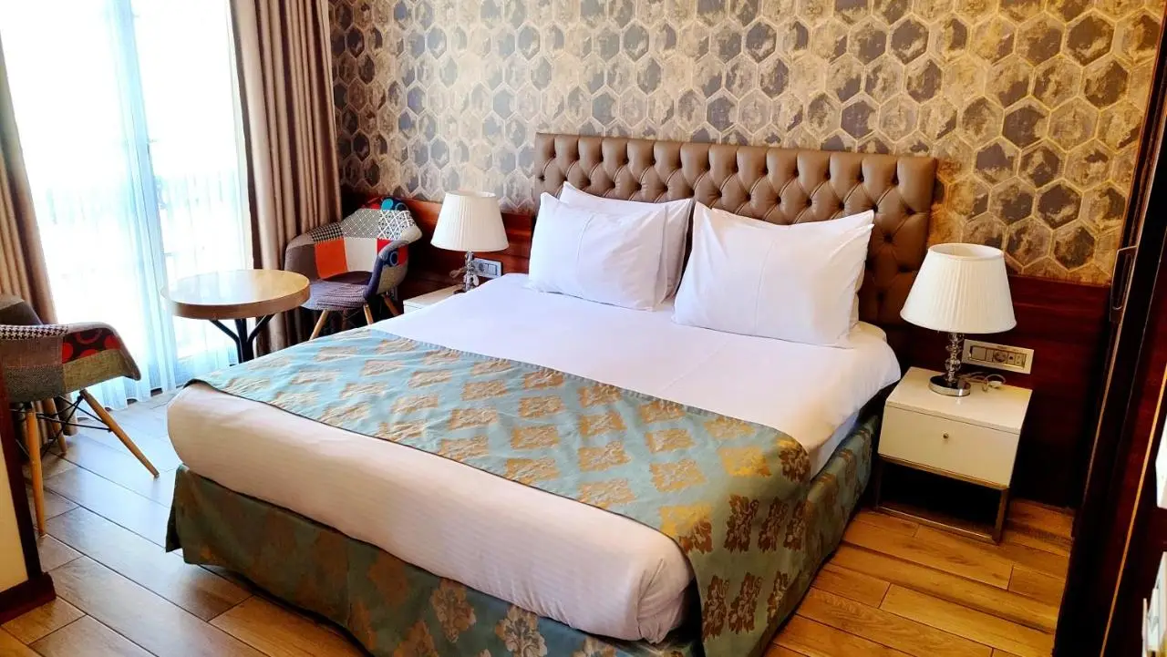 Old Port Hotel