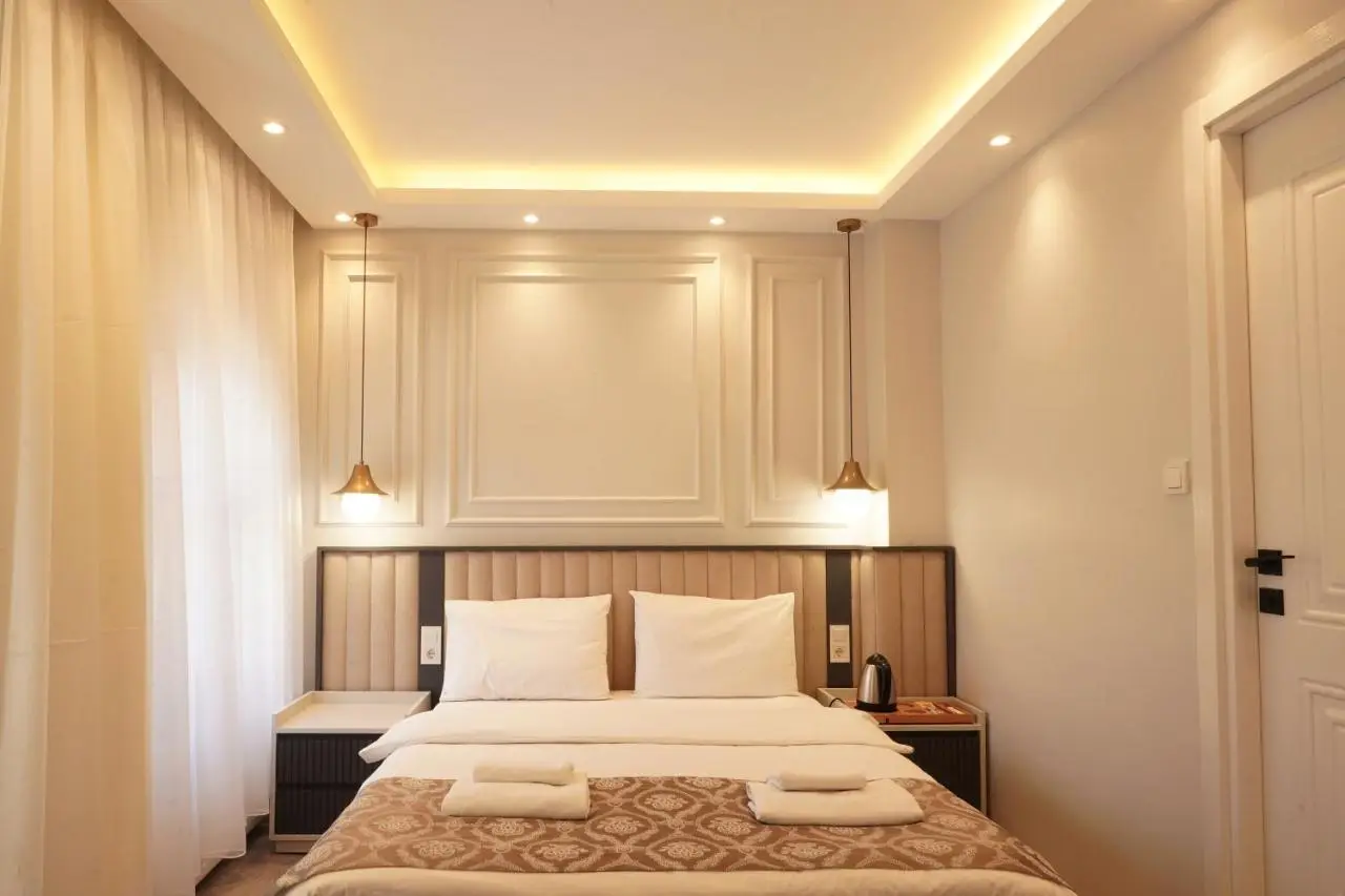 Ararat Hotel