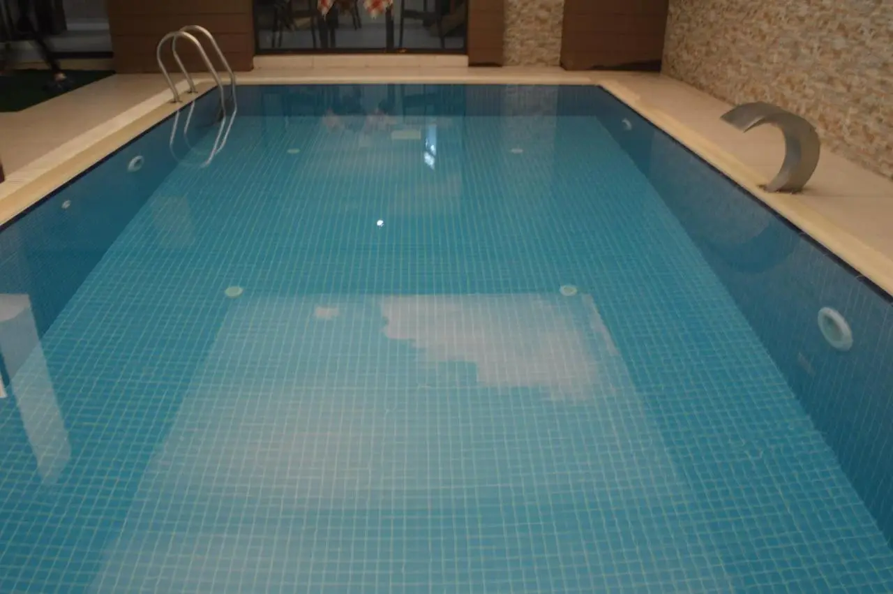 Bal Hotel