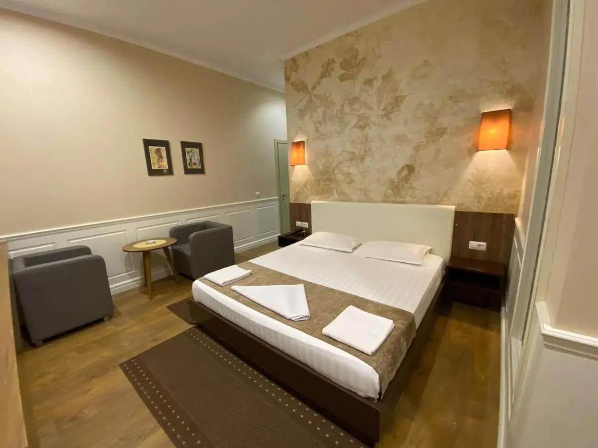 Edisem Hotel