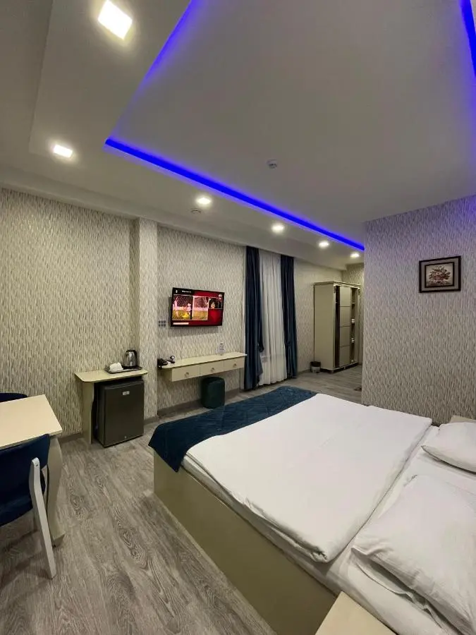 Starway Hotel
