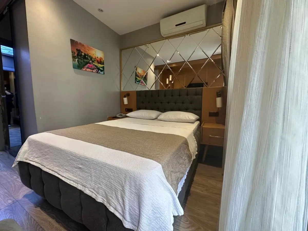 Ada Life Hotel