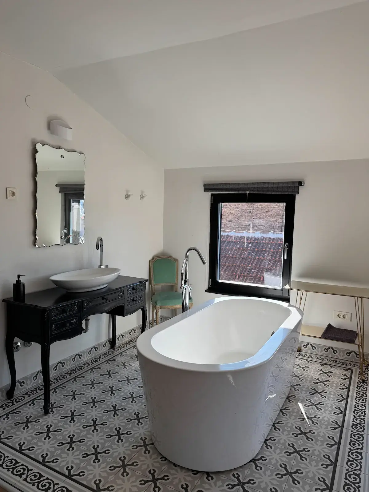 Secret Rooms Sarajevo | Spacious House with Garden