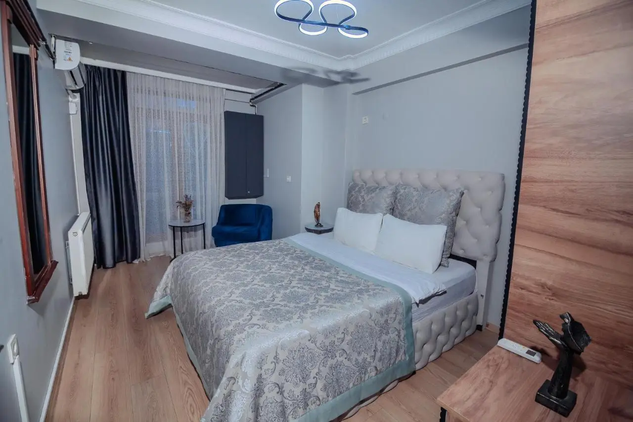 White Moon Suites