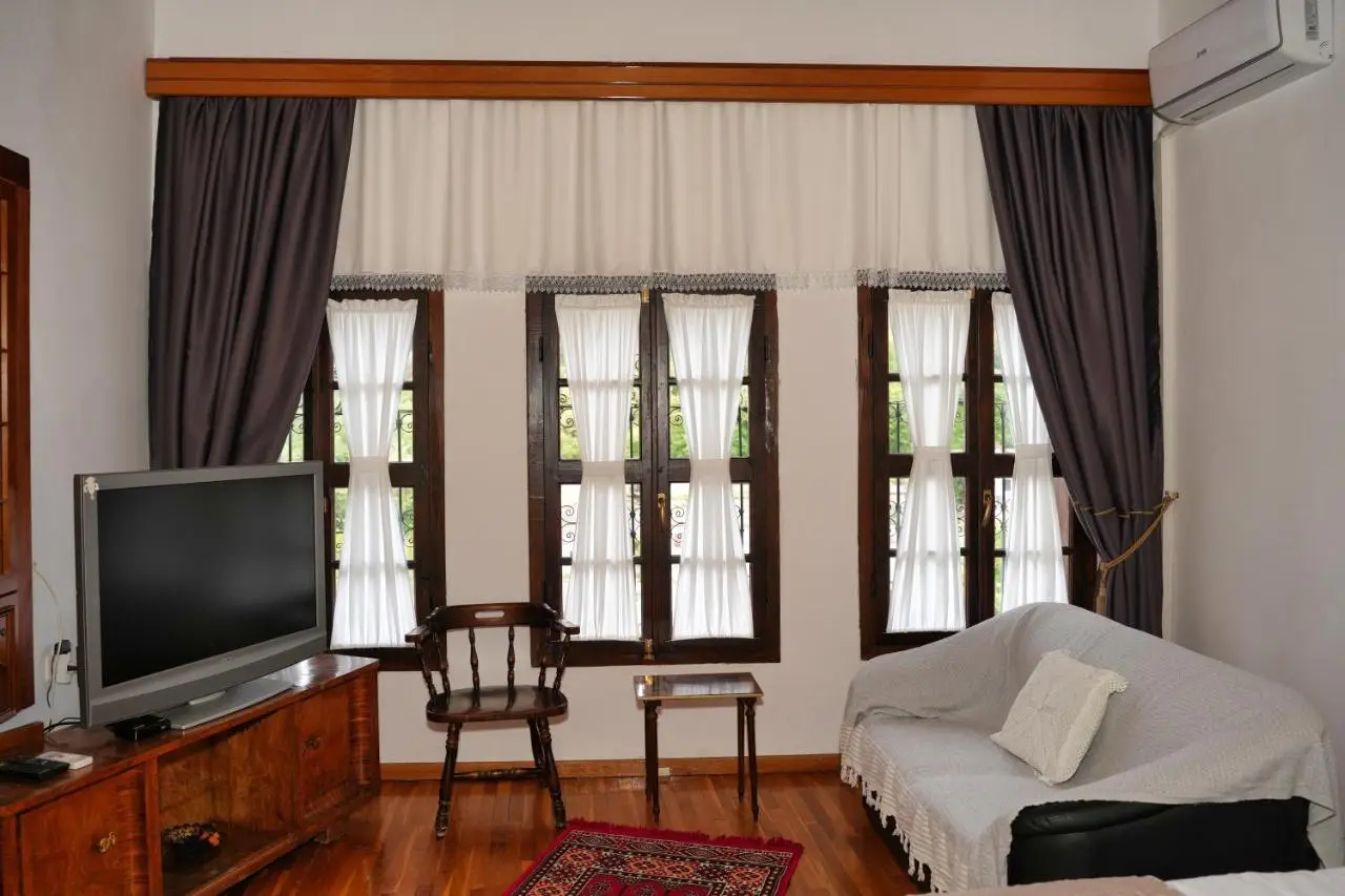 Emblematic House Apartment 2