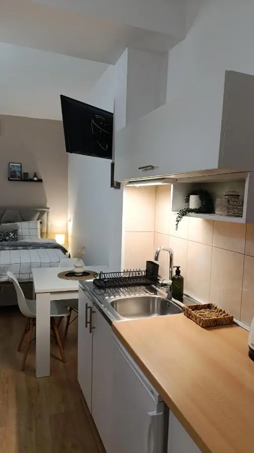 Apartment Mana