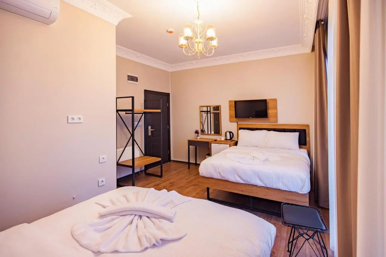 Grand Balyan Hotel & Restaurant