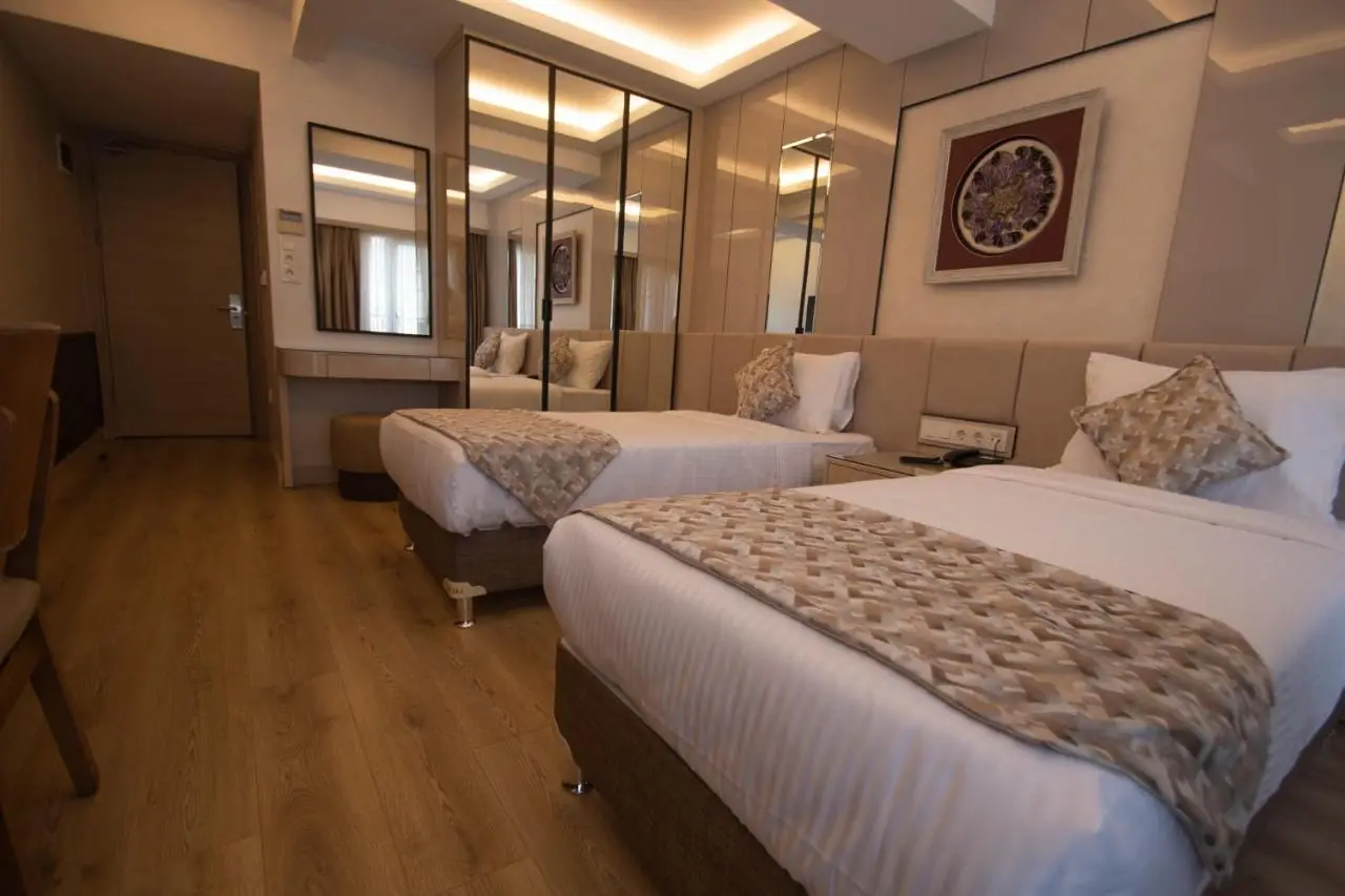 Vera Life Hotel