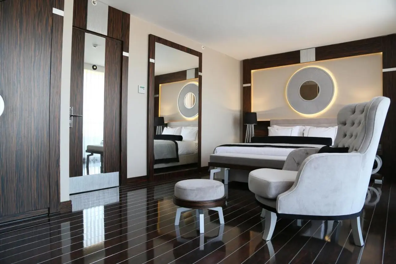 Ramada Hotel & Suites Sisli