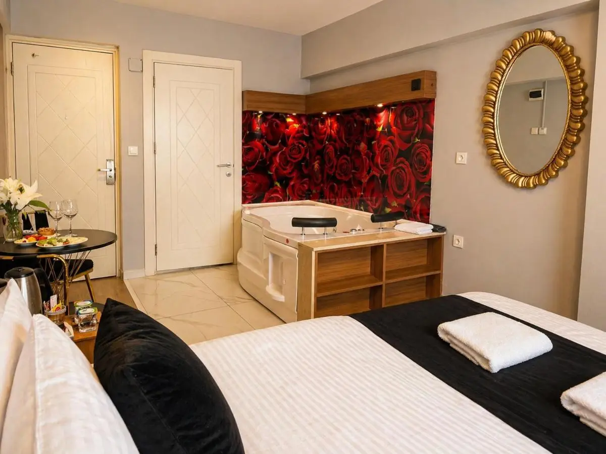 Luka Suit Hotel