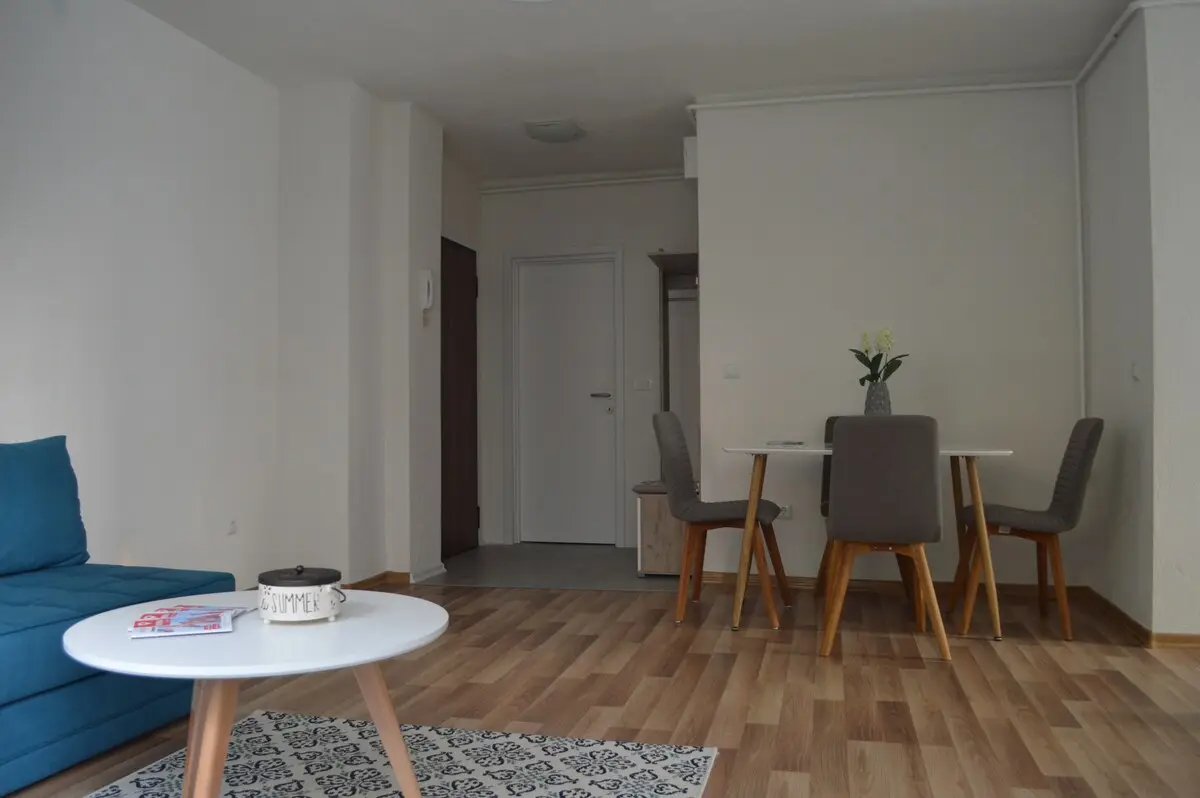 Joyful City Center Apartment (Garage included)