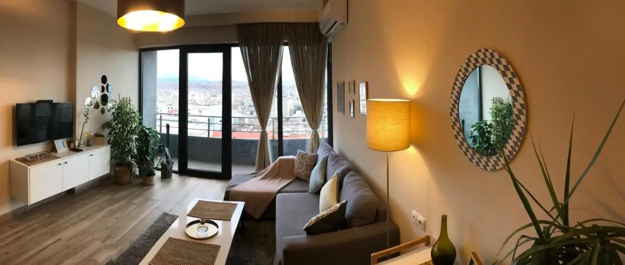 Ameri Plaza Green Apartments