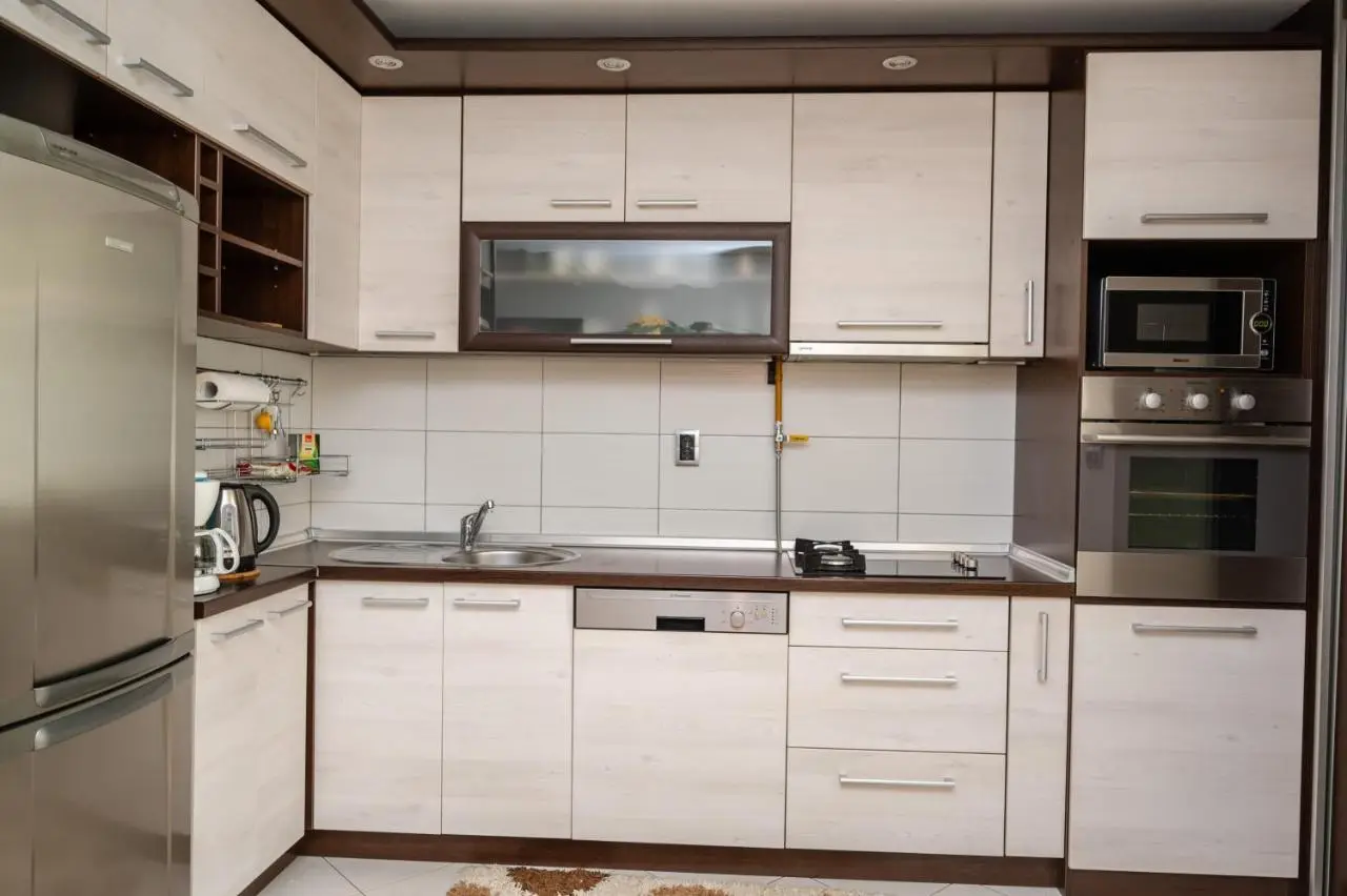 Bright 1BDR Apartment in the City Center