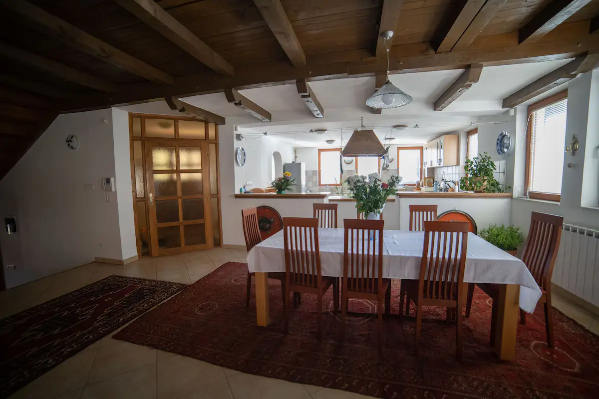 luxurious 350 m villa with 4 bedrooms