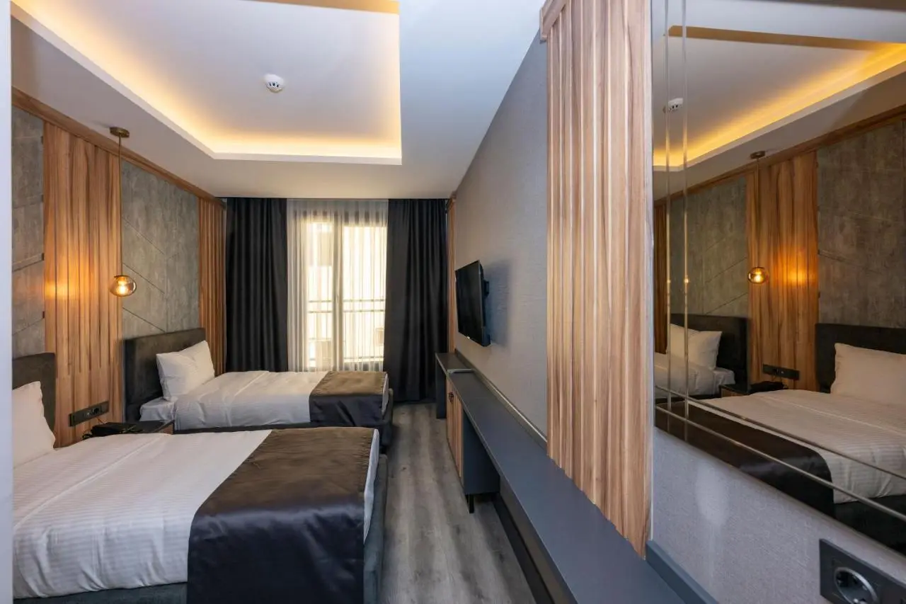 The Nirvanas Hotel
