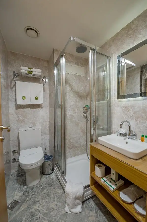 Bizim Hotel