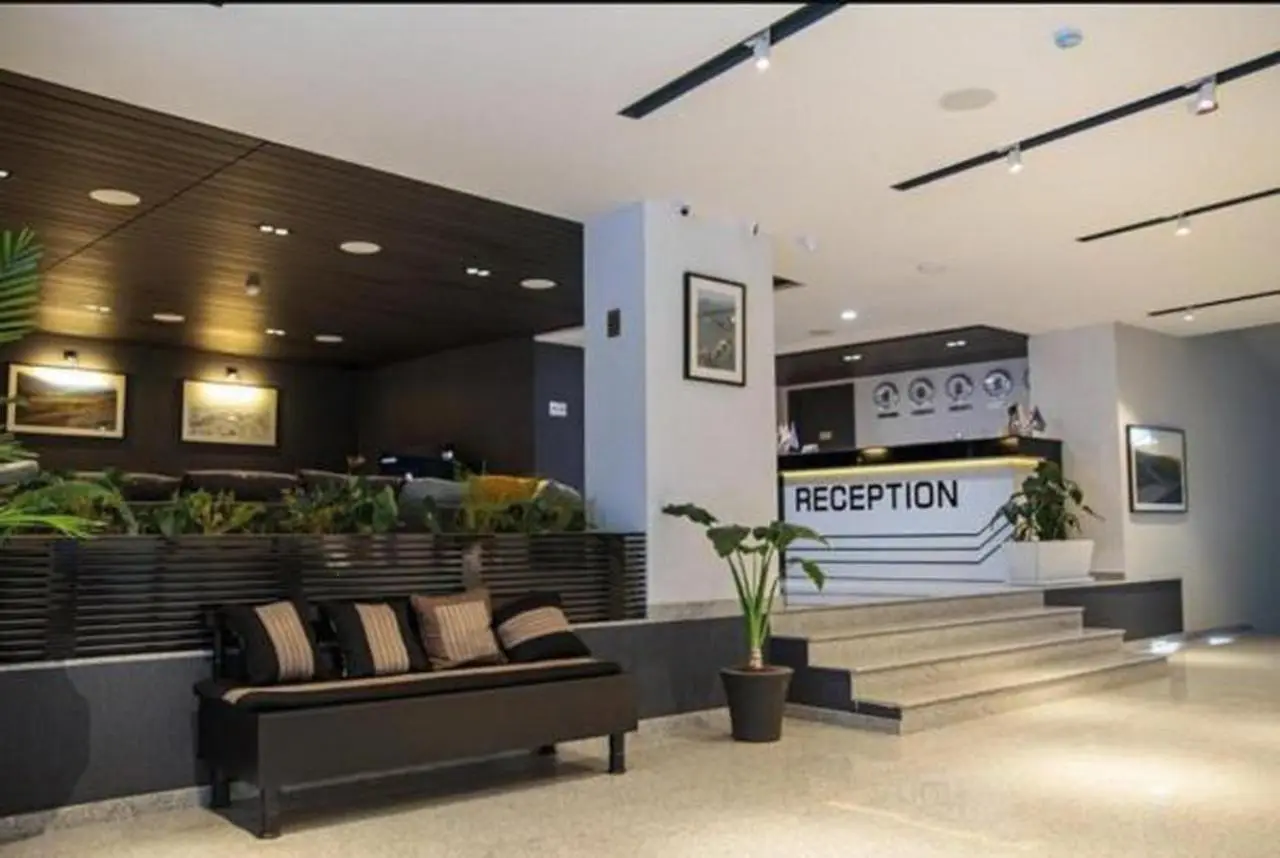 A Modern Suite Close to Gondola Ski Lift