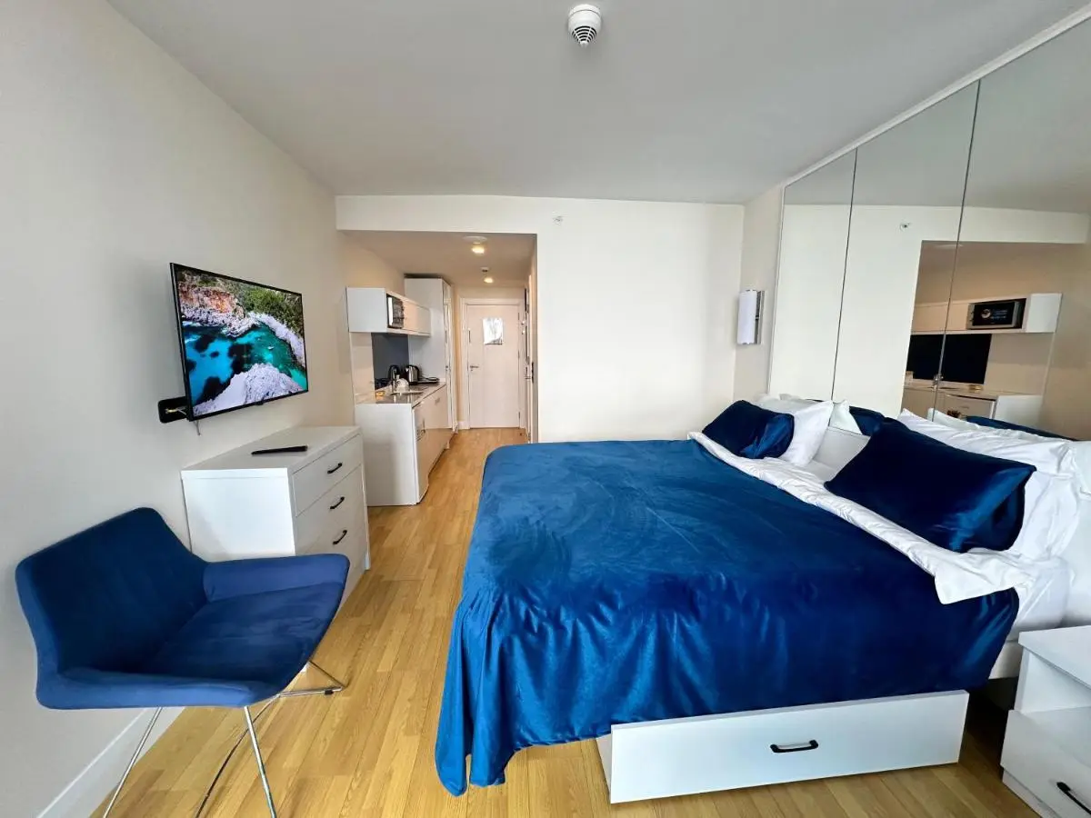 best VIP HOTEL panorama suites IN batumi R