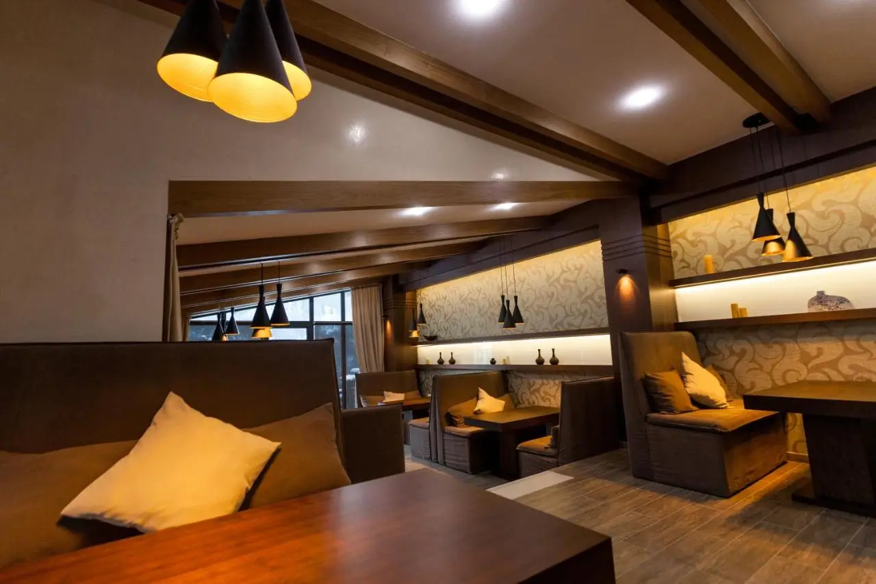 Crystal Town House