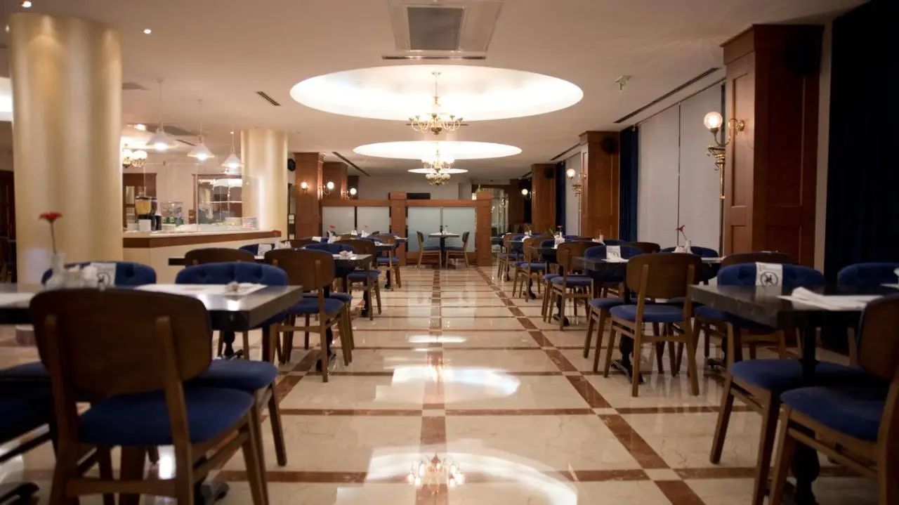 Taksim Metropark Hotel