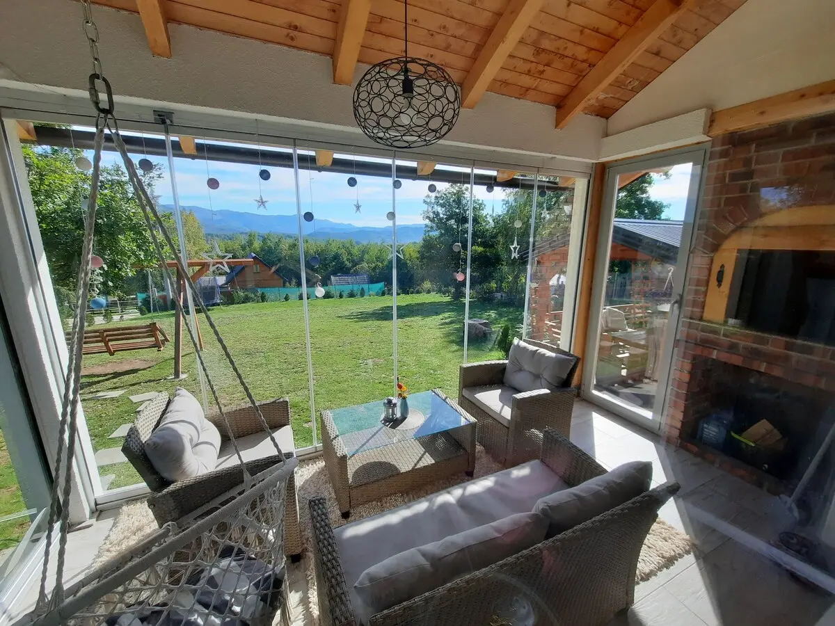 Mountain House Brutusi 18
Bjelasnica/Trnovo bi