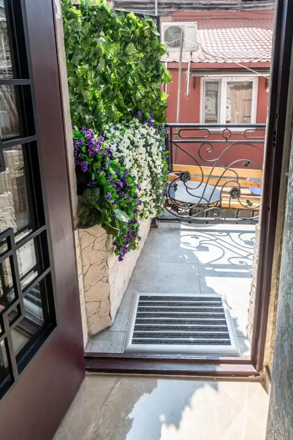 Q&B Boutique House