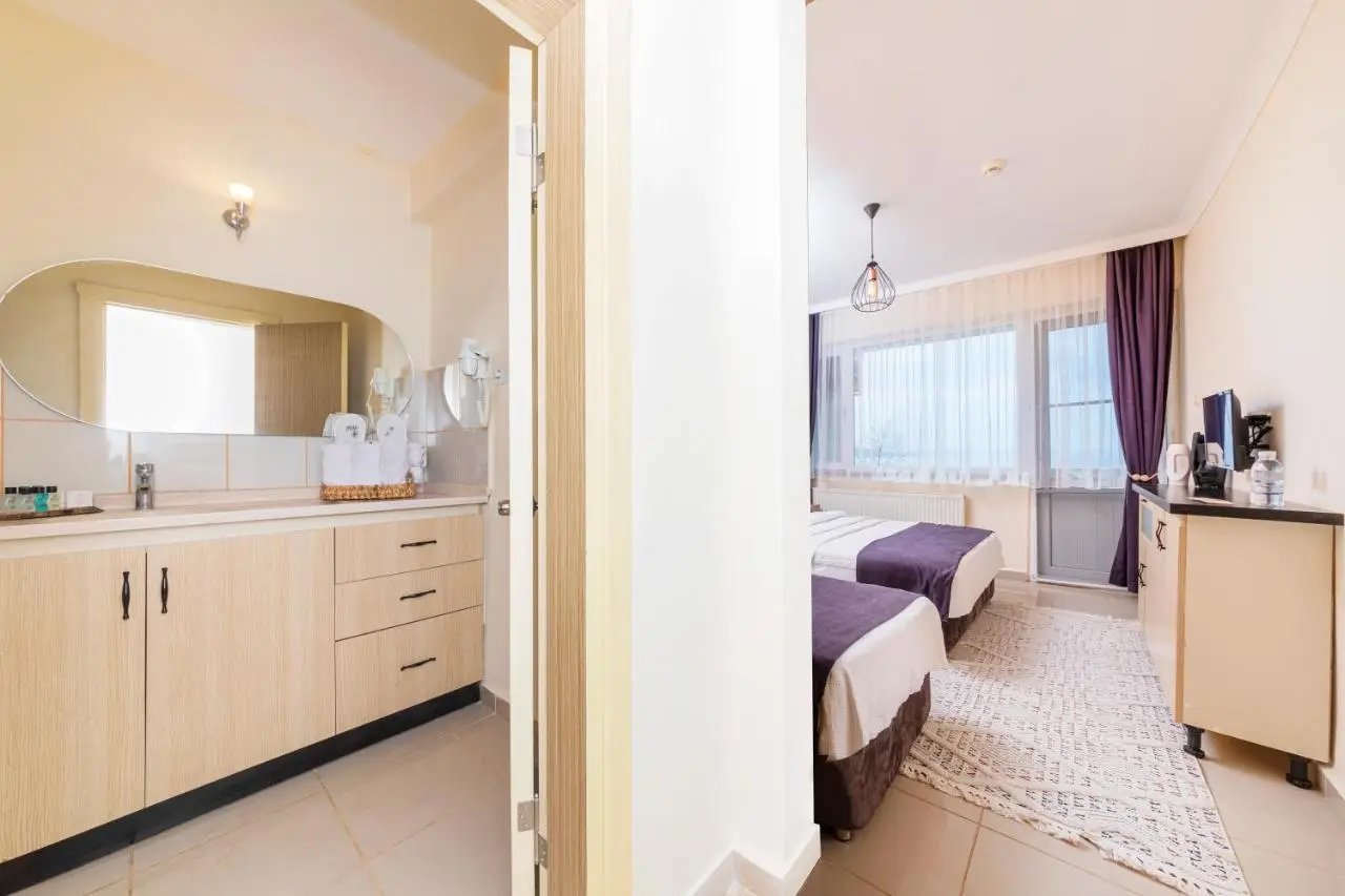 KİRAZ BEACH OTEL