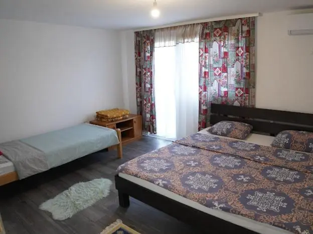 Apartman UnaTesnim