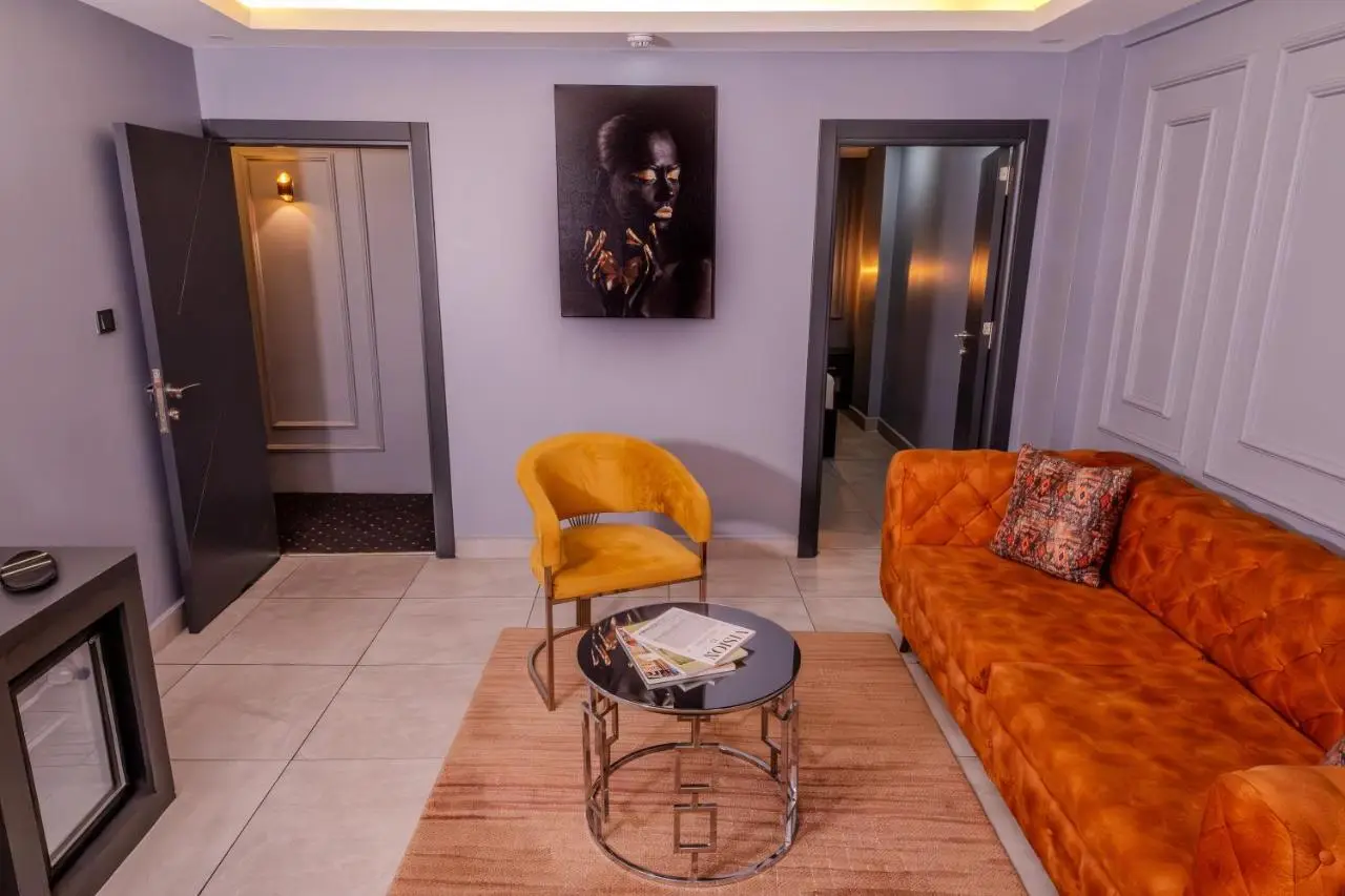 Ruby Hotel