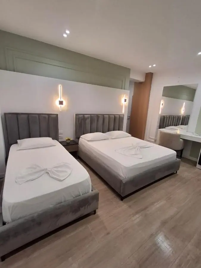 HOTEL KRISTAL