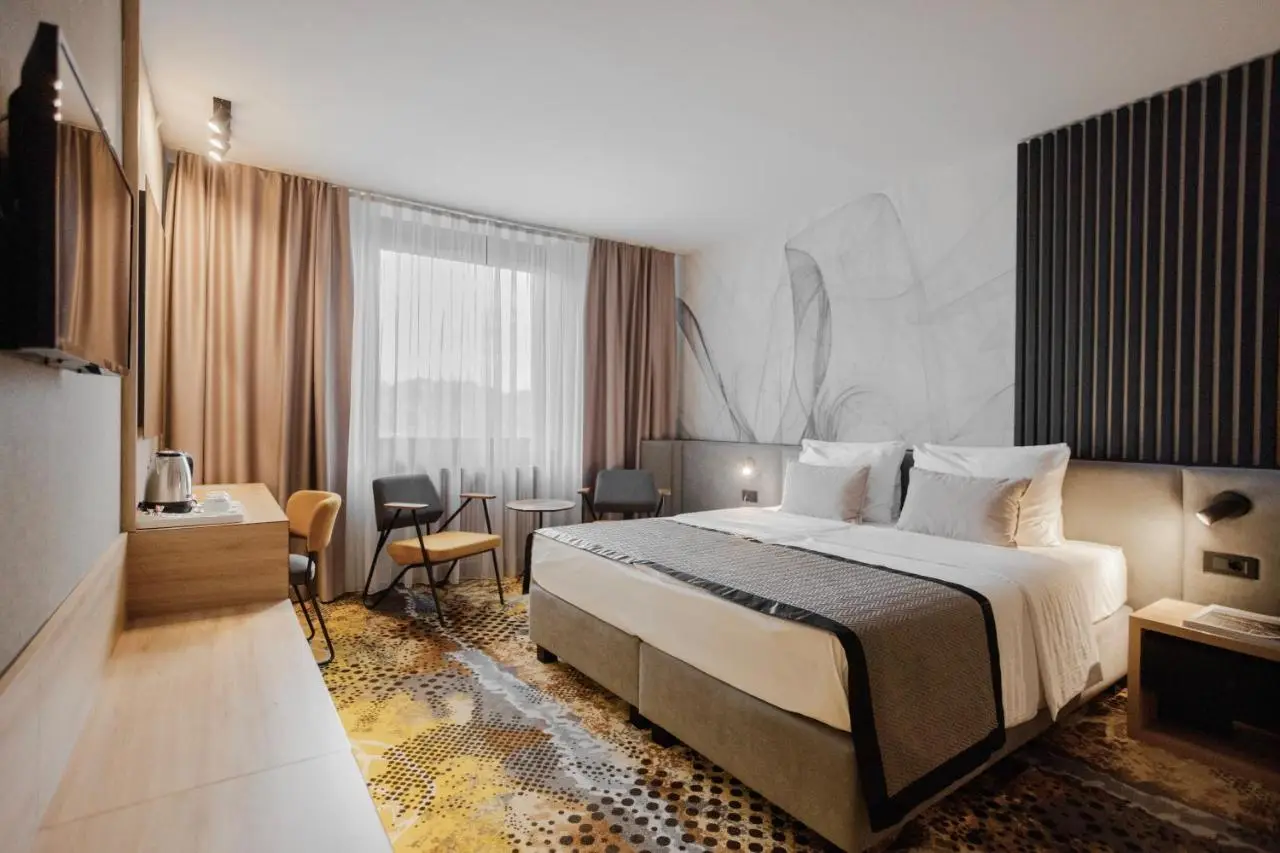 Hotel Holiday