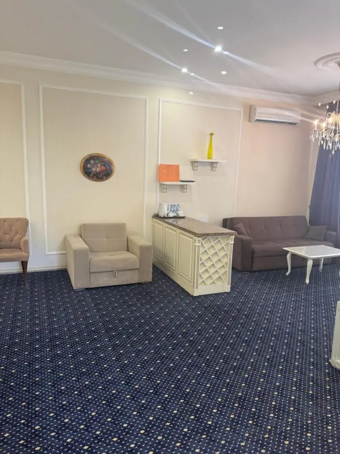 East Legend Hotel