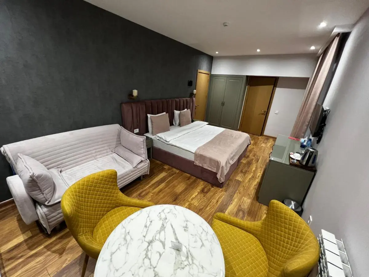 CH Hotel