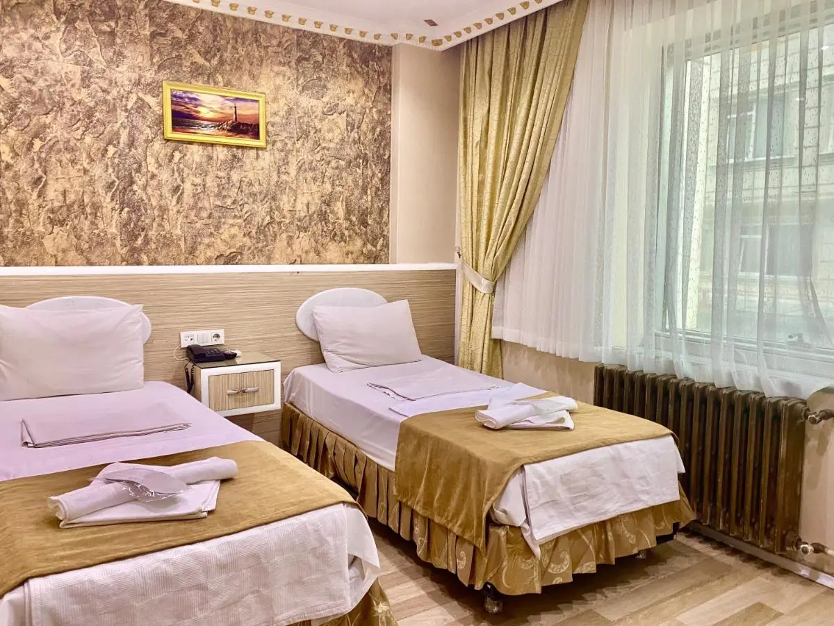 Grand Oral Hotel