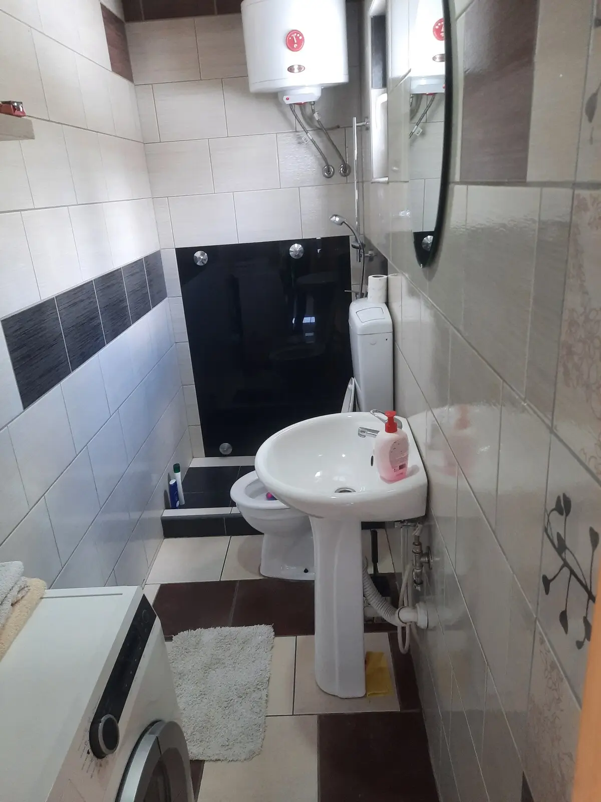 Mountain House Brutusi 18
Bjelasnica/Trnovo bi