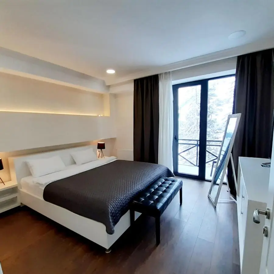 Kokhta Plaza Boutique Hotel