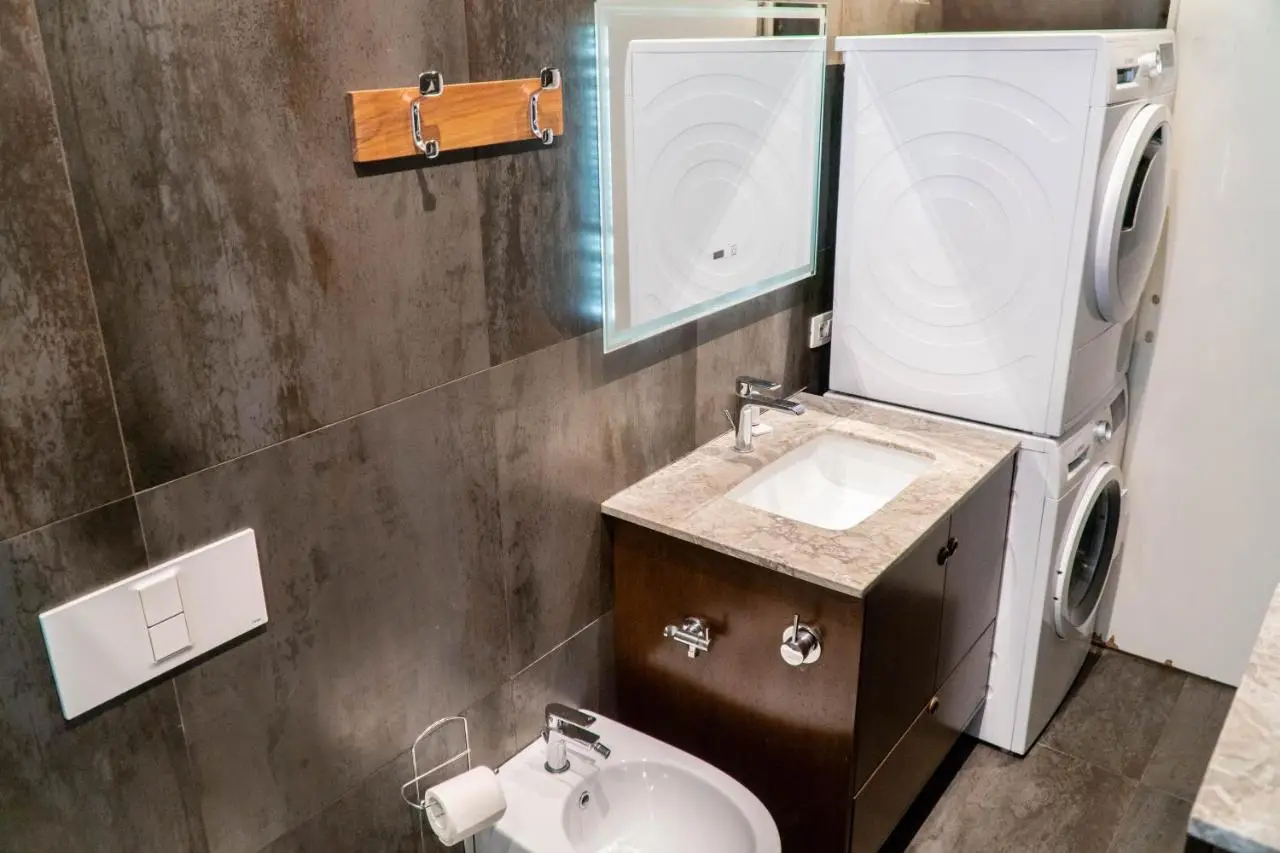 Signature apartment 12