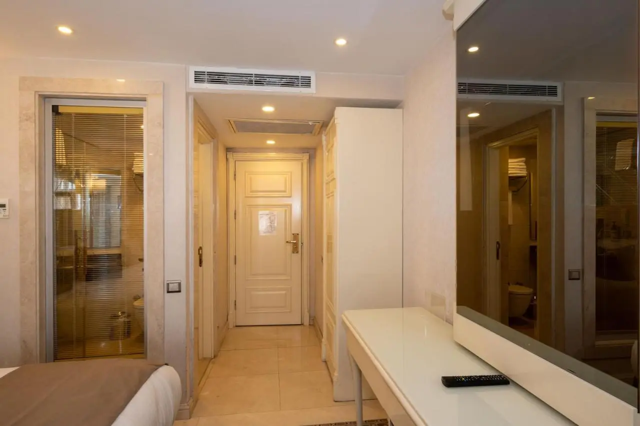 The Barbarossa Istanbul Metro Hotel